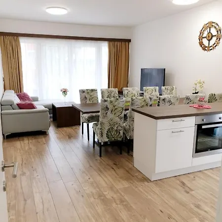 Cityapartment Monika Apartment *